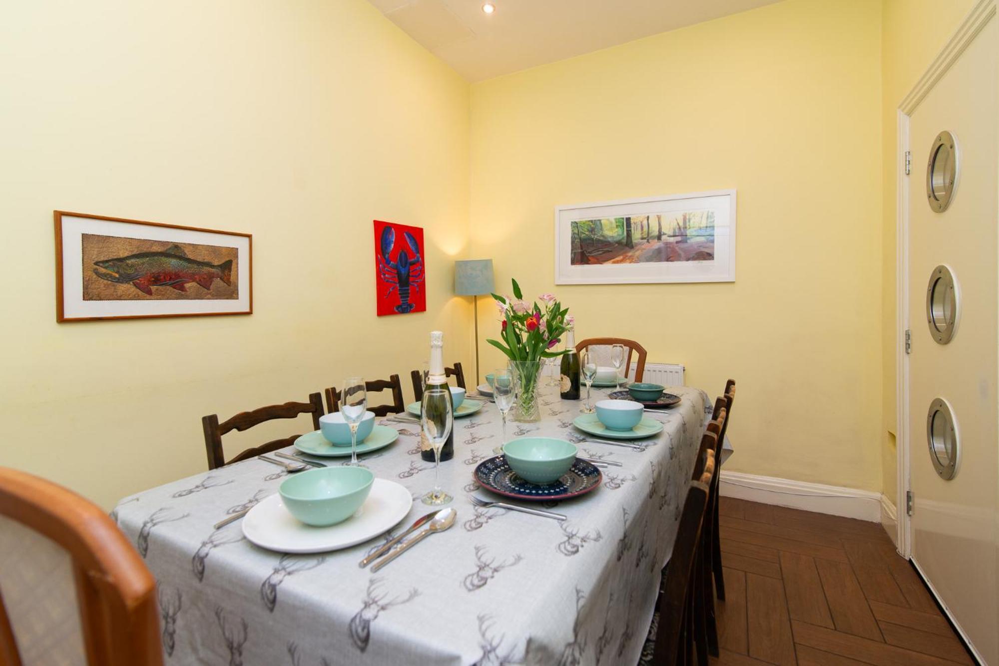 Spacious Retreat With River Views Near Peak District Matlock  Exterior photo